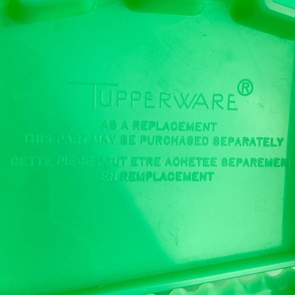 Tupperware Vintage Grater Slicer Shredder with Bowl Green - Picture 7 of 8